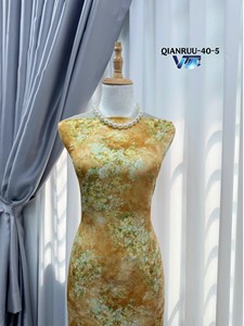 เสื้อผ้าแฟชั่น เสื้อผ้าสตรี ผ้าแจ็คการ์ด ลายดอกคามิลเลีย โพลีเอสเตอร์ 100% (ผ้าแจ็คการ์ด) - Product Image 4