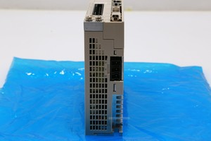 Servomoteur AC HCFA NIB SV-X3T5040A-A-EC 400W d'occasion - Product Image 5