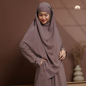 Conjunto de Abaya y Khimar Francés Color Marrón Mocca para Mujer, Algodón Marbella Premium, Corte Holgado y Modesto, Ropa Islámica Sólida con Caja de Regalo - Product Image 3