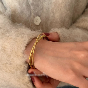 เครื่องประดับแฟชั่นสไตล์อินคุณภาพสูงกำไลสแตนเลสชุบทอง18K กำไลข้อมือดีไซน์กำไลข้อมือเพทาย - Product Image 3