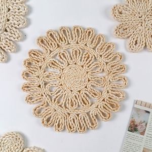Manteles Individuales de Tela Tejida a Mano, Reutilizables, de 38 cm de Diámetro, Diseño Moderno, con Aislamiento Térmico para Mesa de Comedor, Suministro Directo de Fábrica - Product Image 3