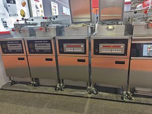 Freidora Eléctrica a Presión PFE-800/PFG-800 Estilo Henny Penny de 25L para Pollo Asado y Papas <span class=keywords><strong>Fritas</strong></span> al Estilo McDonald's - Product Image 2