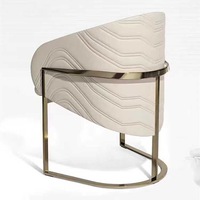 Ensemble de salle à manger en marbre noir et or de style luxe moderne, chaises de salle à manger rembourrées avec cadre en métal en forme de U pour hôtel haut de gamme