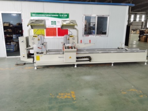 เครื่องเลื่อยตัดองศาอัตโนมัติคุณภาพสูงแบบสองหัว สำหรับงานผลิตหน้าต่างและประตู ใช้สำหรับตัดโปรไฟล์อลูมิเนียม พีวีซี และยูพีวีซี - Product Image 3