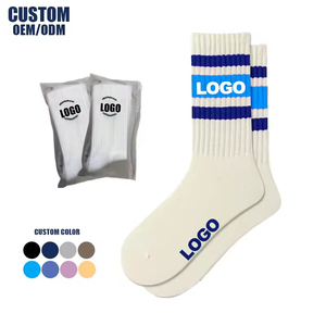 Chaussettes de sport avec logo imprimé en 3D sur mesure – Chaussettes en coton de haute qualité pour hommes – Emballages directement de l'usine - Product Image 1