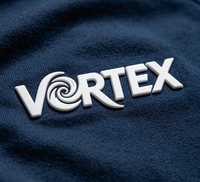 Étiquettes de vêtements en silicone écologiques personnalisables, découpées au laser, carrées/en rouleau, logo 3D en relief imprimé pour sacs et vêtements - Usine