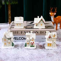 Dekorasi Natal Gaya Eropa Pastoral Baru Lintas Negara, Rumah Miniatur Resin Putih Bercahaya untuk Terarium Kecil
