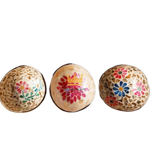 Bols en coquille de noix de coco peints à la main de haute qualité, best-sellers, incrustés de nacre avec motif floral, vaisselle, cadeau du Vietnam - Product Image 2