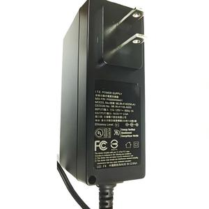 Cargador Rápido de Una Sola Unidad NNTN8860 <span class=keywords><strong>IMPRES</strong></span> 2 con Puertos USB Duales para Walkie Talkie APX6000 APX7000 APX8000 SRX2200 - Product Image 4