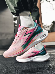 Nouvelles chaussures de sport tendance pour hommes 2025 avec empeigne en maille respirante et durable, chaussures de course décontractées pour couple, style basket-ball - Product Image 3