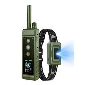 Collar de entrenamiento recargable para perros con control remoto transfronterizo, para suministros de entrenamiento de mascotas - Product Image 1