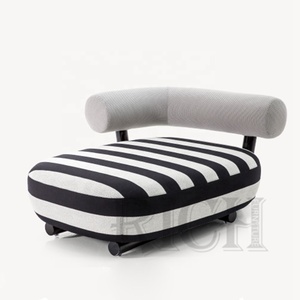 Petite chaise nordique pour salon, meuble d'intérieur français à rayures noires et blanches, petite chaise de salon, design moderne - Product Image 1