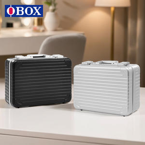 Boîte de rangement pour maquillage argentée avec miroir LED, grande capacité, trousse de toilette portable avec compartiments amovibles - Product Image 2