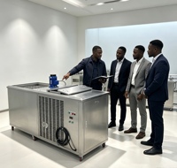 Machine à glace en blocs automatique 1 tonne par jour, machine à glaçons de 10 kg, en acier inoxydable industriel, 220V/380V, avec système de stockage central de 80 kg