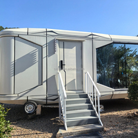 Capsule de vie de luxe en conteneur |   Solution hôtelière moderne et élégante avec chambre et salon en structure acier