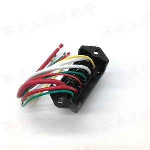 ที่ใส่ฟิวส์โคมัตสึสำหรับรถขุด PC60-7 พร้อมฟิวส์และสายไฟ - Product Image 2