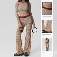 Ensemble décontracté à col rond et manches longues, rayé, ample, amincissant, respirant, avec pantalon large de sport, ensemble de fitness
