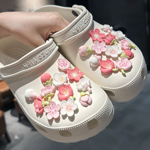 Nouveauté 2026 : Breloques de chaussures en résine exquises motif fleur de cerisier, accessoires de mode pour <span class=keywords><strong>sabots</strong></span>, jolies boucles de chaussures pour femmes et filles - Product Image 3