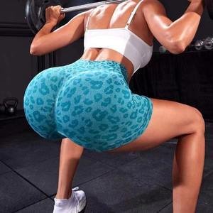Pantaloni leopardati con stampa leopardata a vita alta europei americani che sollevano pantaloncini <span class=keywords><strong>da</strong></span> Yoga per Fitness attillati - Product Image 2