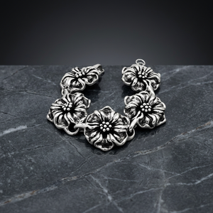 กำไลข้อมือเงินแท้ 925 ลายดอกไม้สไตล์โรแมนติก ดีไซน์ดอกไม้ประณีต - Product Image 2