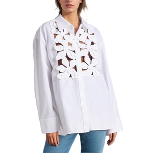 Camisa de manga larga con aberturas y botones de una sola fila, con diseño floral estereoscópico, estilo casual, nueva colección de primavera para mujer. - Product Image 1