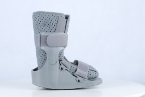 Kangda Medical Adjustable Air Walker Boot - <strong>Orthopedic</strong> Pneumatic CAM Fracture Boot with Rigid Shell &amp; Calf Support - Product Image 1