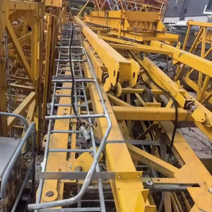 Grúas Torre de Bajo Precio y Buena Calidad al por Mayor, Pluma Larga de 70m, Carga Máxima de Elevación de 12 Toneladas, Marca China - Product Image 1