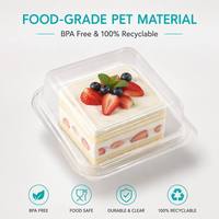 Boîte à dessert carrée en plastique de qualité alimentaire, avec couvercle transparent haut et bombé, et plateau blanc gaufré pour gâteau individuel à une couche entière