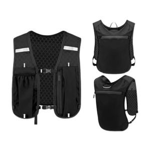 Gilet d'hydratation réfléchissant haute visibilité portable et respirant pour activités de plein air, avec poche à eau, idéal pour la course nocturne et le cyclisme - Product Image 1