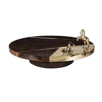Table d'appoint moderne et luxueuse en noyer - Ornée de lignes en acier inoxydable, dans un ensemble de tables basses rondes pour un style de salon
