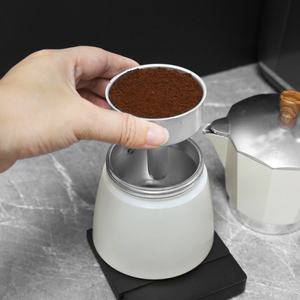 Caffettiera Moka in Alluminio Stile Italiano Classico e Moderno, Design Ecologico e Portatile, Capacità 100-450ML - Product Image 5