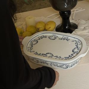 Plat à four en céramique bleu floral vintage de luxe français avec couvercle, résistant au four, pour hôtels et usage domestique - Product Image 4