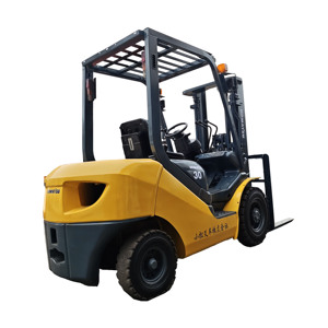 Chariot élévateur à fourche Komatsu FD30 d'occasion de 3 tonnes avec déplaceur latéral hydraulique, excellent état, moteur à combustion interne, à vendre - Product Image 1