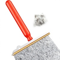 Brosse grattoir réutilisable à long manche pour enlever les poils de chien et de chat, pour canapé, tapis, lit, meubles, sol - Articles de nettoyage pour la maison et les animaux