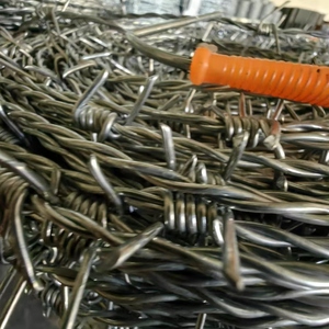 Alambre de Púas de Acero Galvanizado para Materiales de Construcción Metálicos - Construcción Segura, Duradera y Anticorrosiva - Product Image 3