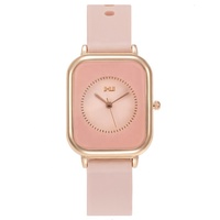 Montre carrée rétro Timex pour femme en gros, bracelet en caoutchouc souple, produit intelligent et tendance à bon prix pour femmes