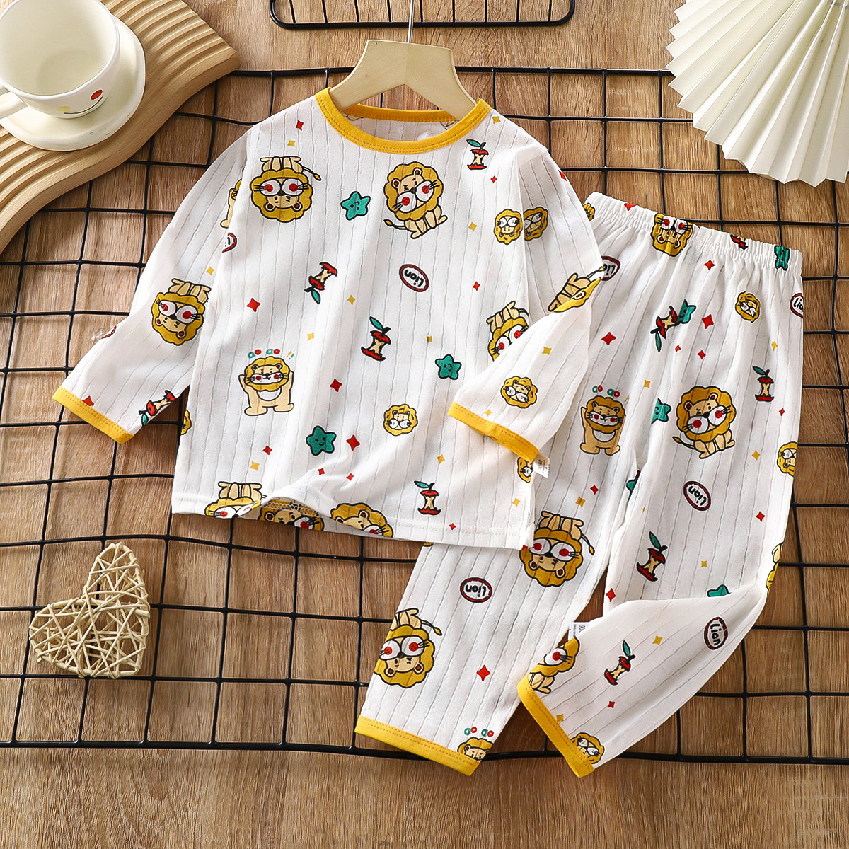 Long sleeve-z10-wave lion