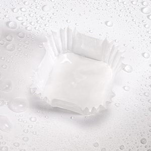 Doublure carrée pour cupcakes enduite d'animal de compagnie Plateau <span class=keywords><strong>à</strong></span> fruits blanc étanche Conteneur en papier alimentaire jetable pour base aérienne 4.3*4.3 Hauteur 2.5cm - Product Image 4