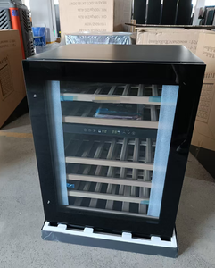 Frigorifero Cantinetta Elettrica Monozona da Incasso OEM con Capacità di 145L in Acciaio Inossidabile per Uso Domestico e Alberghiero - Product Image 4