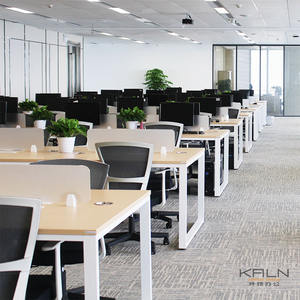 เฟอร์นิเจอร์สำนักงานทันสมัยจากประเทศจีนชุดโต๊ะเวิร์กสเตชันใหม่ได้รับการรับรองขาปรับได้พาร์ทิชันสำนักงานสำหรับโรงเรียน - Product Image 3