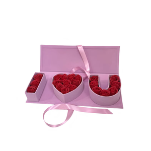Caja de Regalo Rígida de Terciopelo de Alta Gama para el Día de San Valentín con la Frase 'Te Amo', Decorada con Letras, Flores y Cinta con Estampado en Frío - Product Image 5
