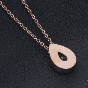 Collar con Colgante de Lágrima en Oro Rosa, Acero Inoxidable con Incrustaciones de Zirconia, Engaste en Bisel, para Uso Diario - Product Image 4