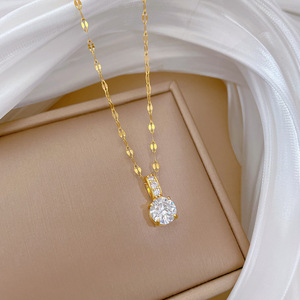 ¡Novedad de 2026! Collar con colgante de forma redonda de lujo, collar con colgante con incrustaciones de circón brillante blanco ajustable para mujer, regalo de joyería - Product Image 3