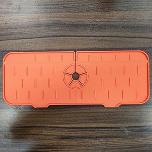 Tapis de robinet en silicone pour cuisine, salle de bain, évier, tapis de séchage, comptoir de cuisine et de salle de bain - Product Image 6