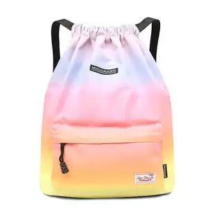 Mochila de viagem com cordão para treinamento ao ar livre, bolsa flexível fitness para lazer e esportes, mochila esportiva à prova d'água de verão, ideal para uso em ambientes de viagem