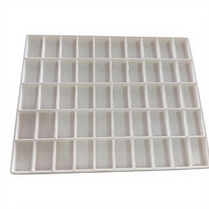 Barquette de rangement blanche classique écologique à 50 compartiments, rectangulaire, jetable, en PVC de qualité alimentaire et médicale - Product Image 1