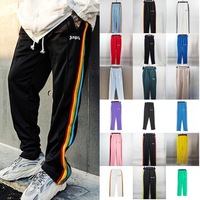 Shorts unisexe tendance pour jeunes, style couple, avec sangle rayée arc-en-ciel, design palmier style streetwear décontracté