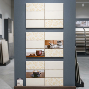 Azulejos de cerámica para pared, serie reactiva de brillo atractivo, 300x450mm, Color claro de fresa con diseño de flores, 30x45cm - Product Image 6