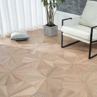 Parquet en bois d'ingénierie de chêne européen de luxe, surface brossée naturelle, grand motif feuille de lotus pour la décoration intérieure moderne