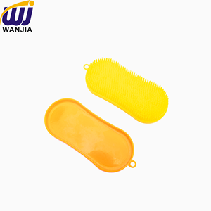 Brosse magique pour chevaux WAN JIA Brosse de toilettage à poils souples Brosse de soin pour chevaux en plastique Brosse de nettoyage durable et stable - Product Image 6